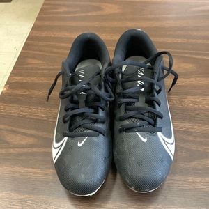Men’s size 9 Nike Vapor football cleats